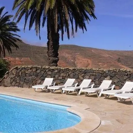 Sleeps 4 Pool Wifi *